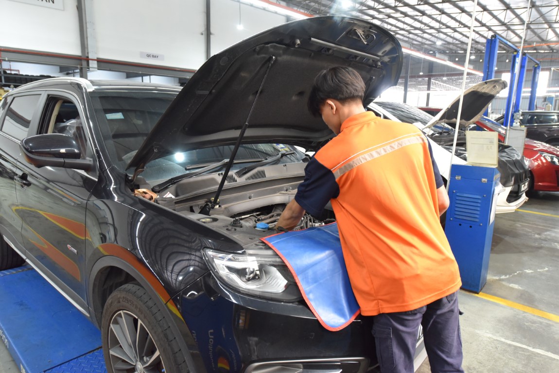 AUTOMOTIF