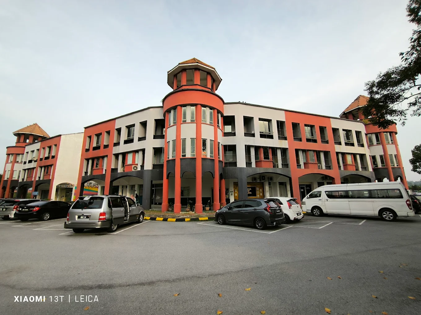 UNIFIELD INTERNATIONAL COLLEGE (UIC) (PROGRAM DALAMAN)