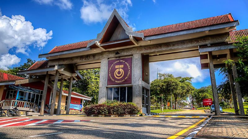 UNIVERSITI TEKNOLOGI MALAYSIA (PROGRAM USAHASAMA)